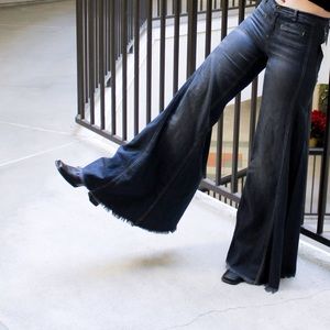 BNWT FREE PEOPLE “VINTAGE EXTREME FLARE JEANS”